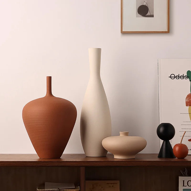 Modern Sculptural Ceramic Vase – Minimalist Home Decor