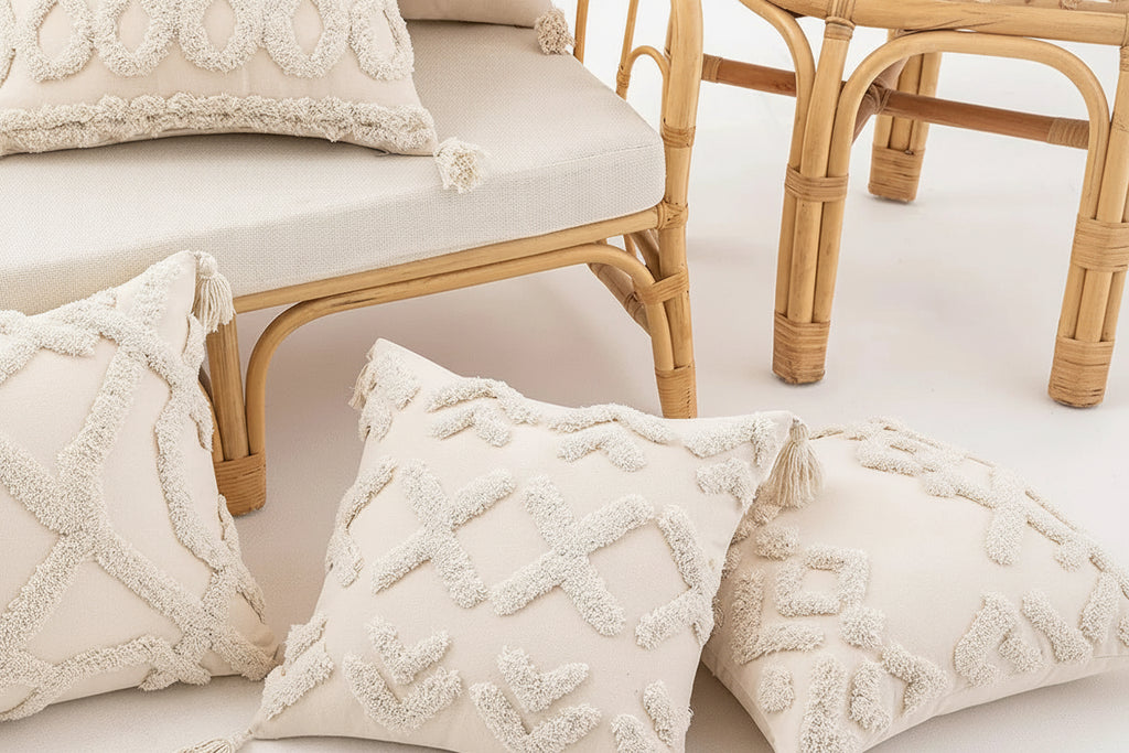 Hand-Tufted Geometric Cushion Cover – Textured Ivory