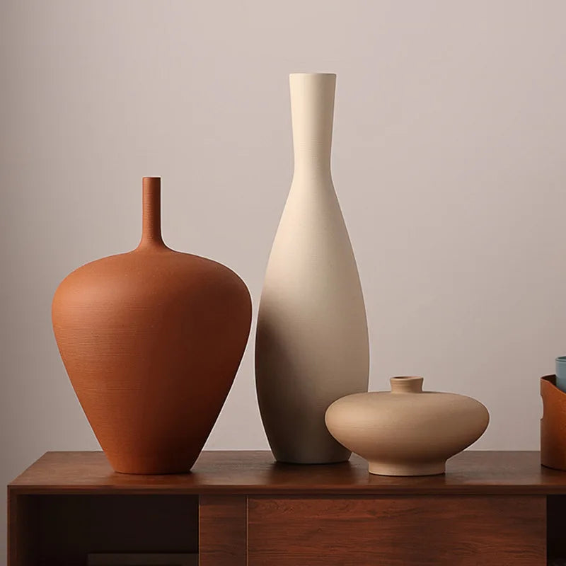 Modern Sculptural Ceramic Vase – Minimalist Home Decor